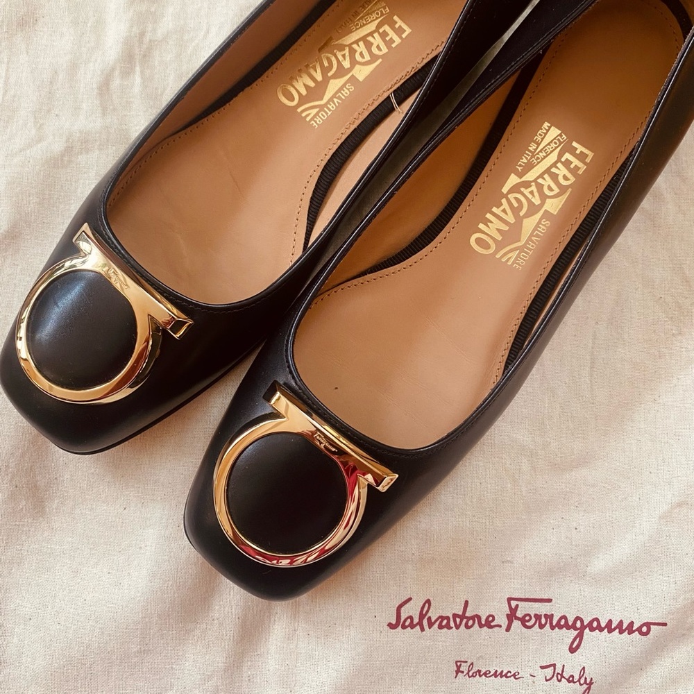 Black Patent Leather Rebi Gancio Ballet Flats